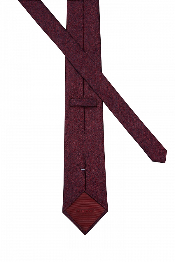 Красный текстурный галстук