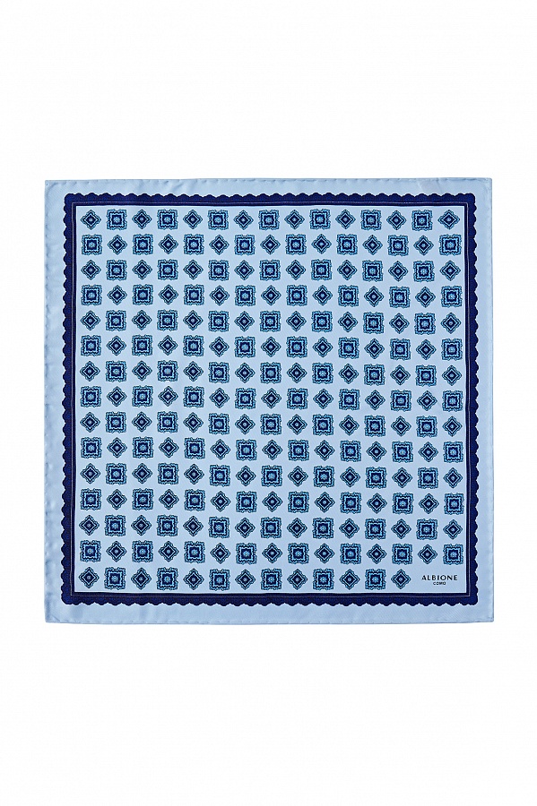 Голубой платок с синим орнаментом