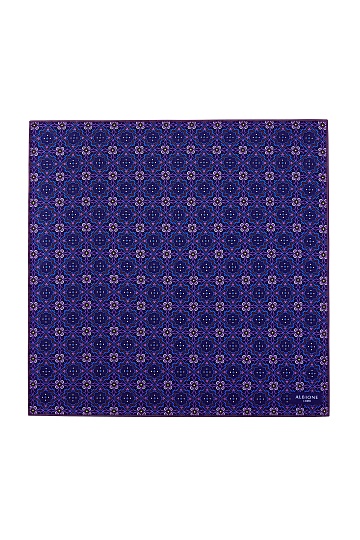 Сине-фиолетовый платок с орнаментом