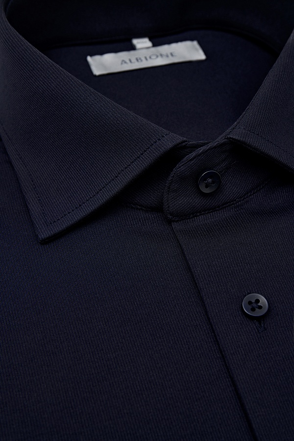 Темно-синяя сорочка из текстурной ткани
