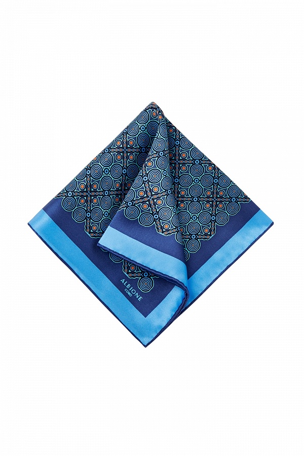 Голубой платок с узором