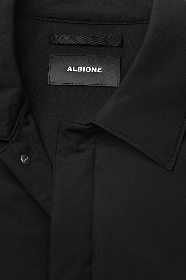 Черная утепленная куртка на кнопках