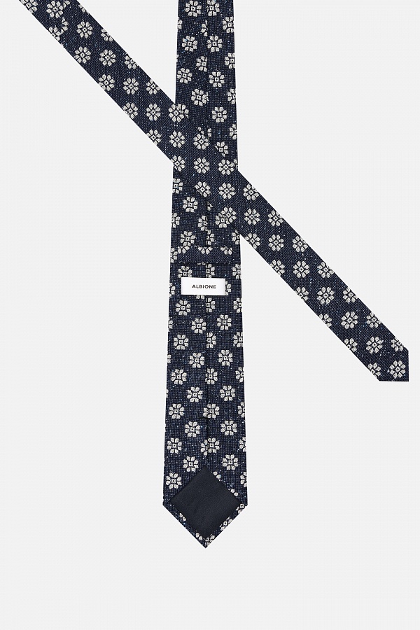 Черный галстук в цветочный принт