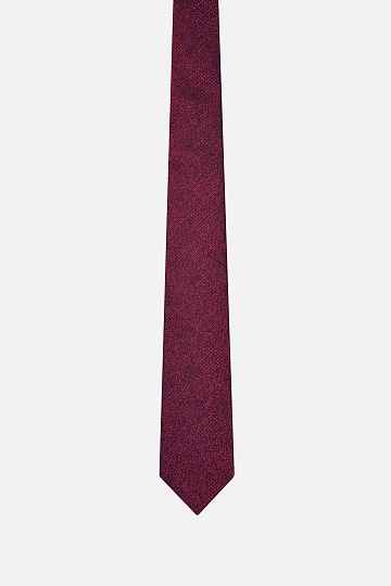 Текстурный галстук красного цвета