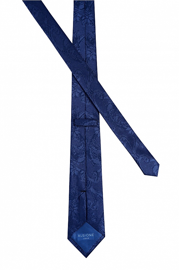 Синий галстук с цветочным рисунком