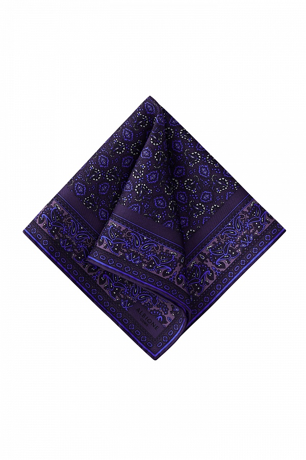 Фиолетовый платок с орнаментом