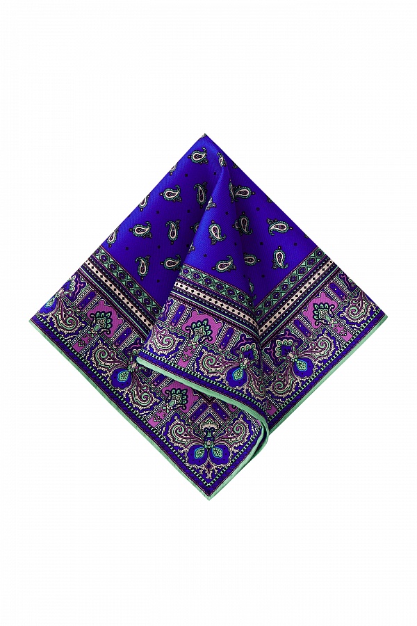 Сине-фиолетовый платок с узором пейсли