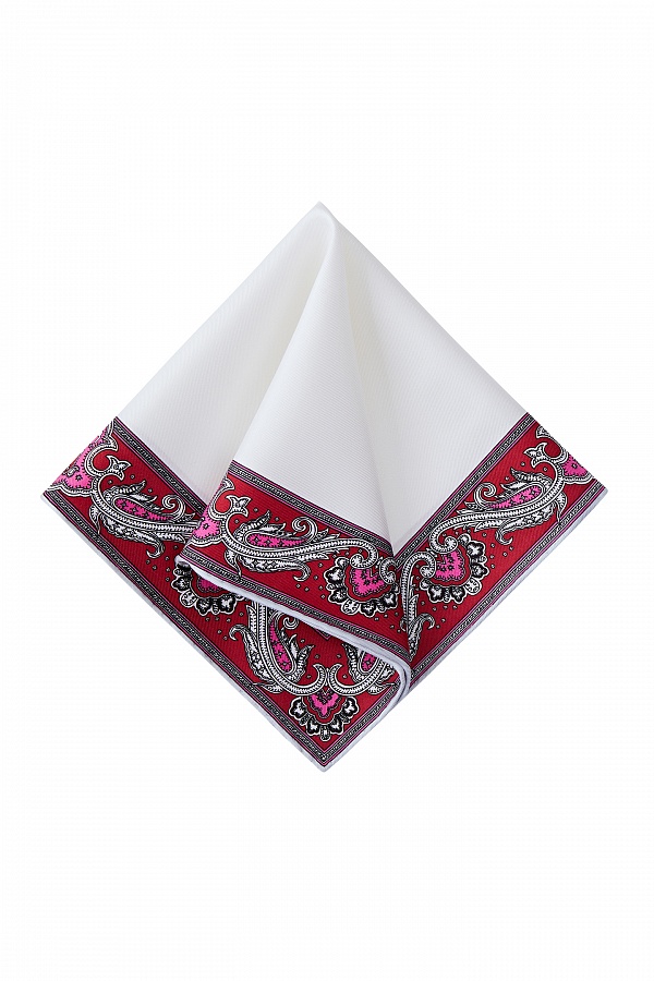 Белый платок с красной цветочной каймой