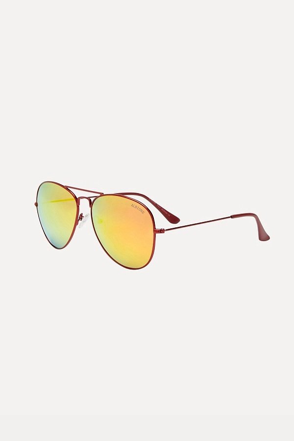 Солнцезащитные очки авиаторы