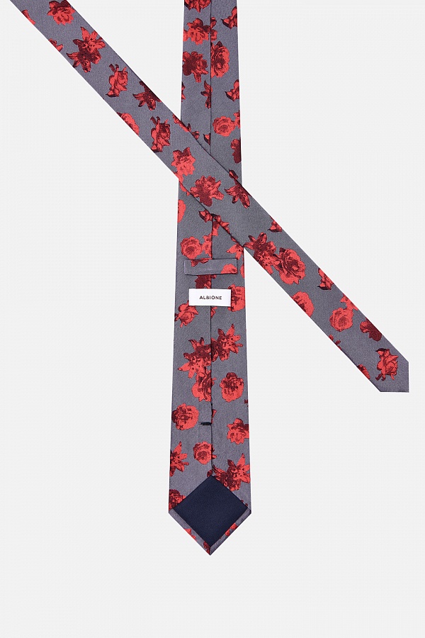 Серый галстук с красным узором