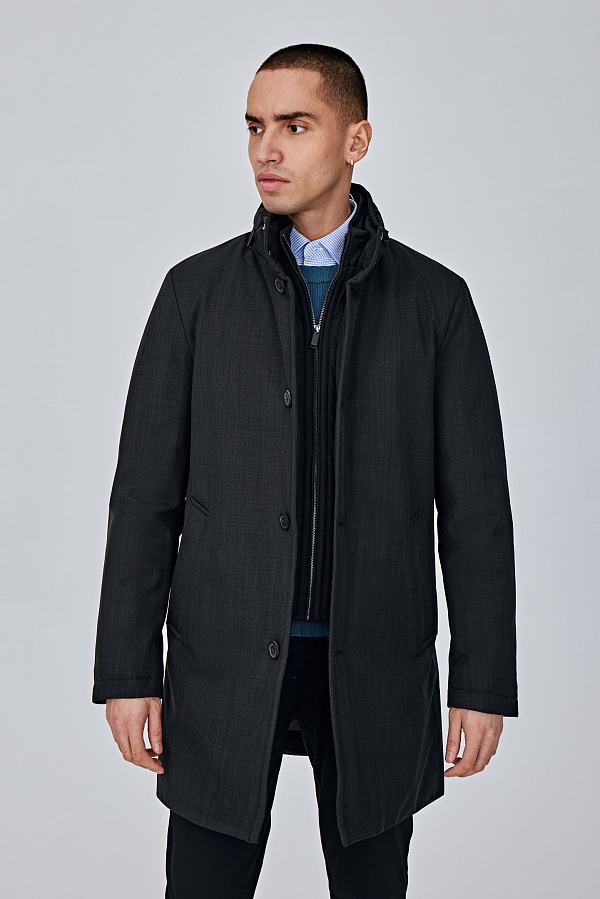 Черная куртка-пальто со складным капюшоном