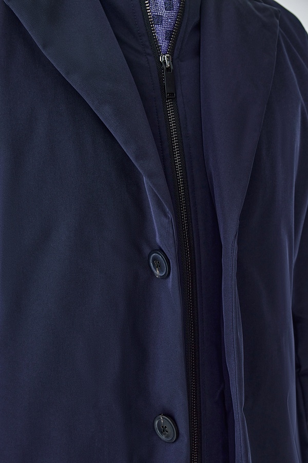 Темно-синее утепленное пальто